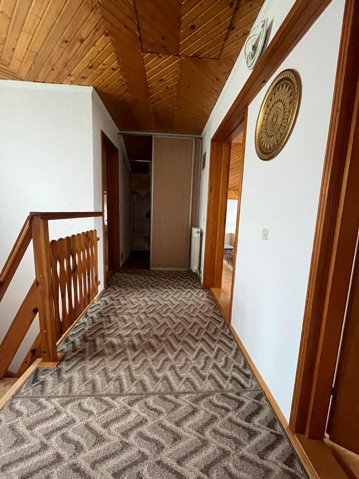 Guesthouse Vratnik Сараєво Екстер'єр фото