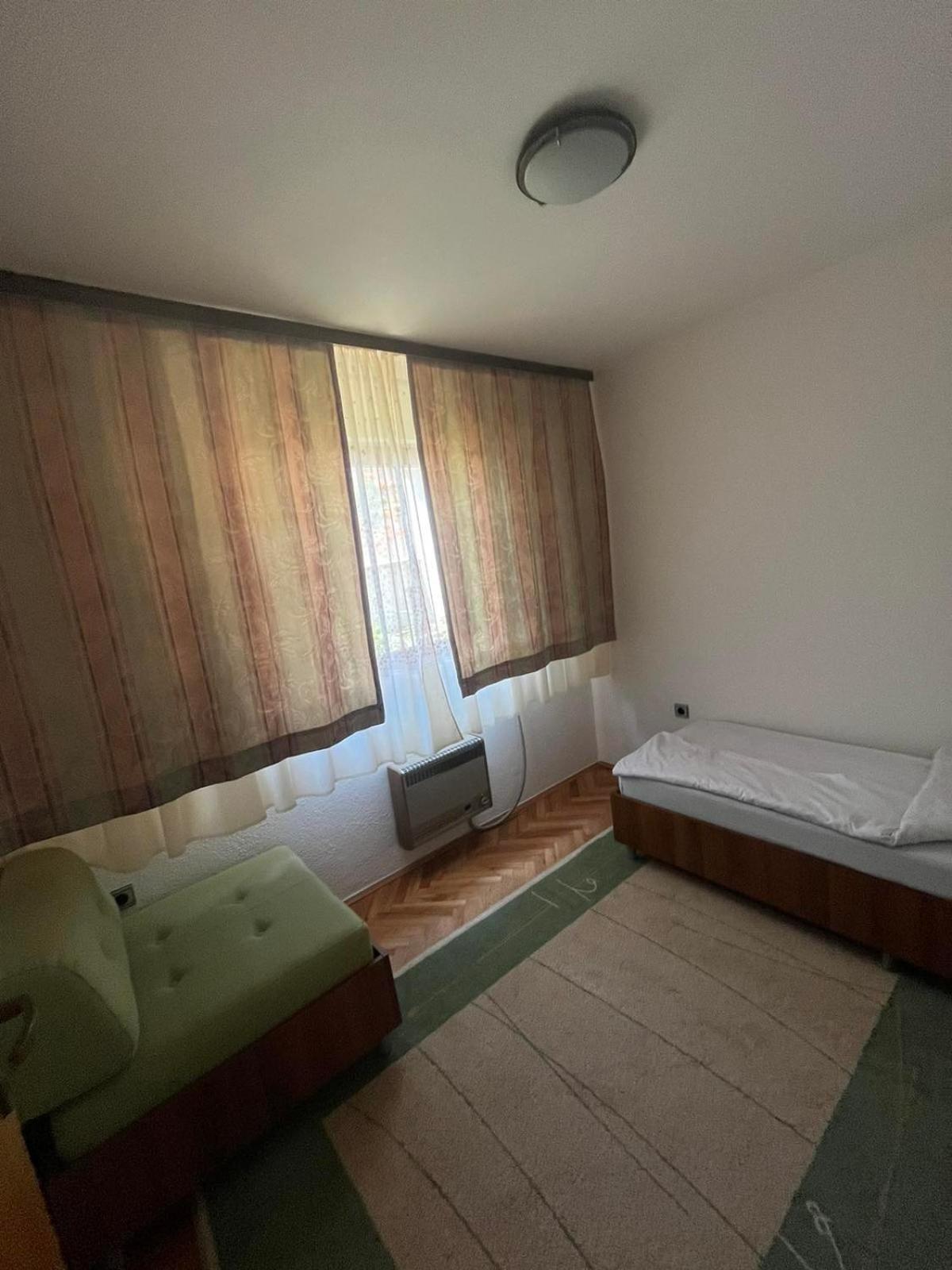 Guesthouse Vratnik Сараєво Екстер'єр фото
